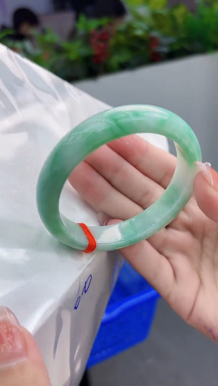 【闪购商品】翡翠手镯未镶嵌翡翠手镯