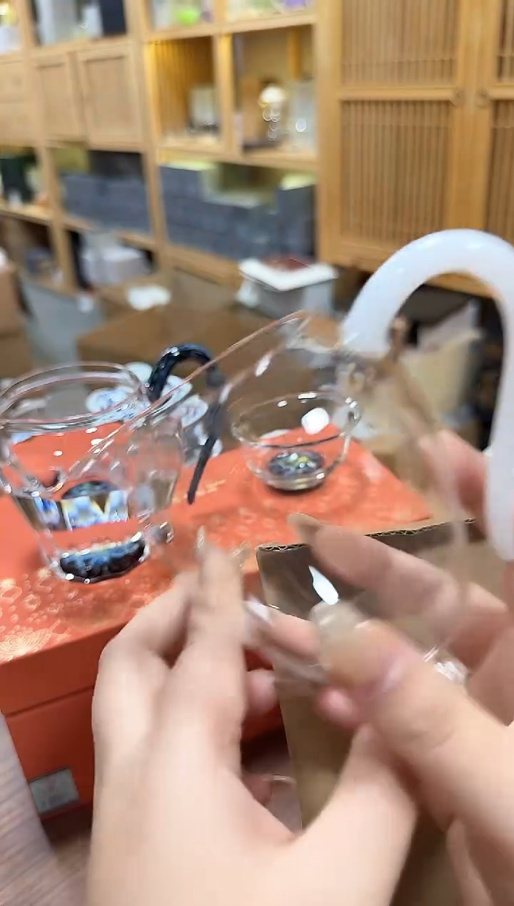 白玉怡然公道杯 552