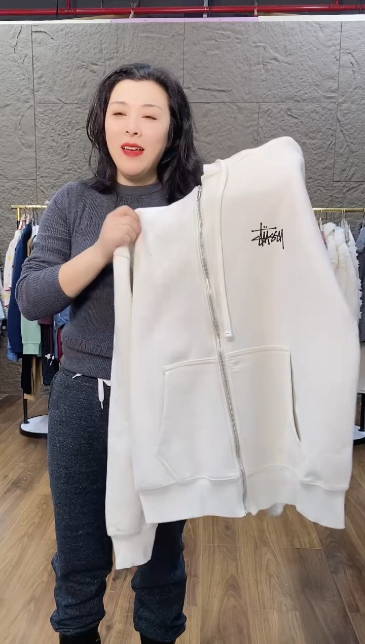 V****e闪购衣服编码046