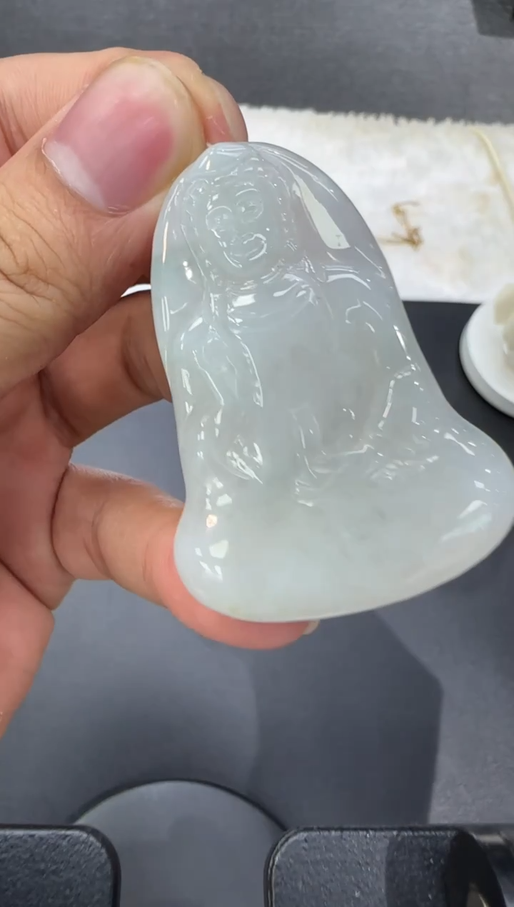颈饰未镶嵌翡翠天然翡翠A货孤品一件 