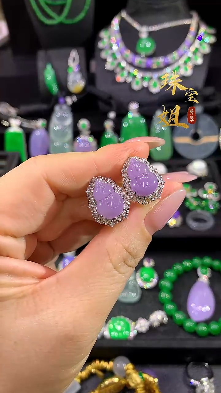 18K金镶嵌翡翠耳饰耳饰