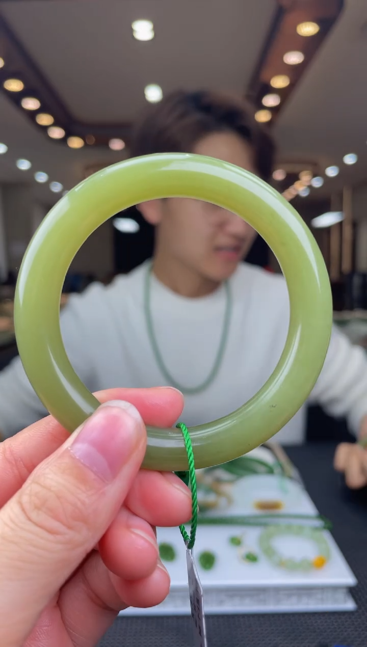 【闪购商品】定制和田玉天然和田玉多样性发其一