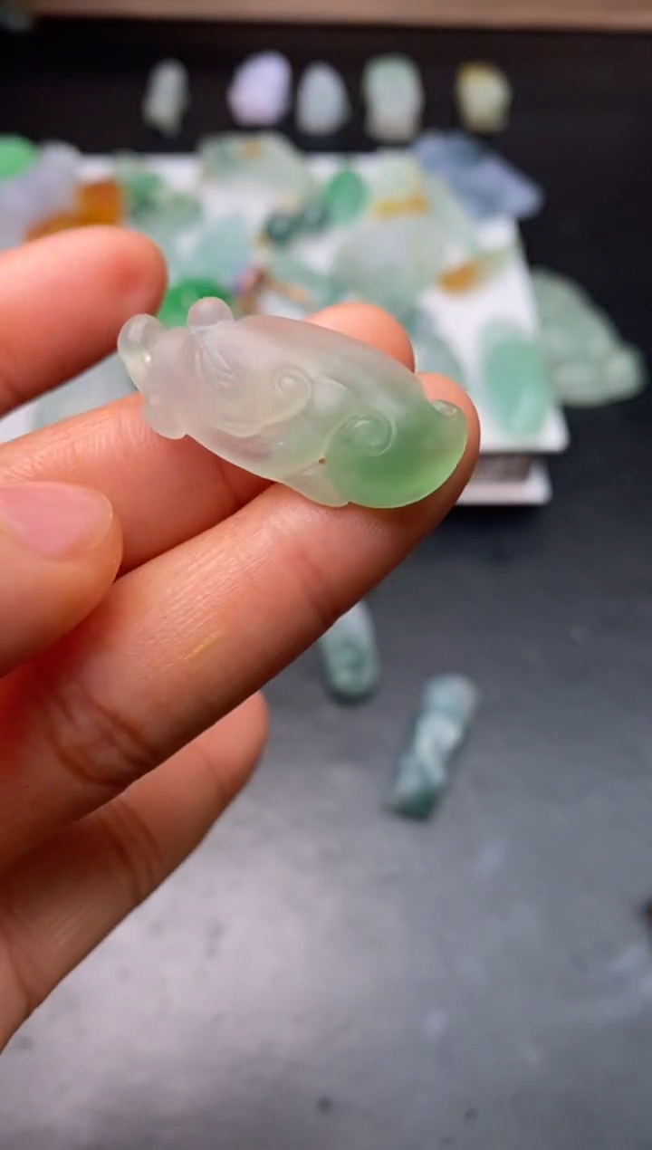 【闪购商品】定制翡翠未镶嵌翡翠毛货~多样性发货一个