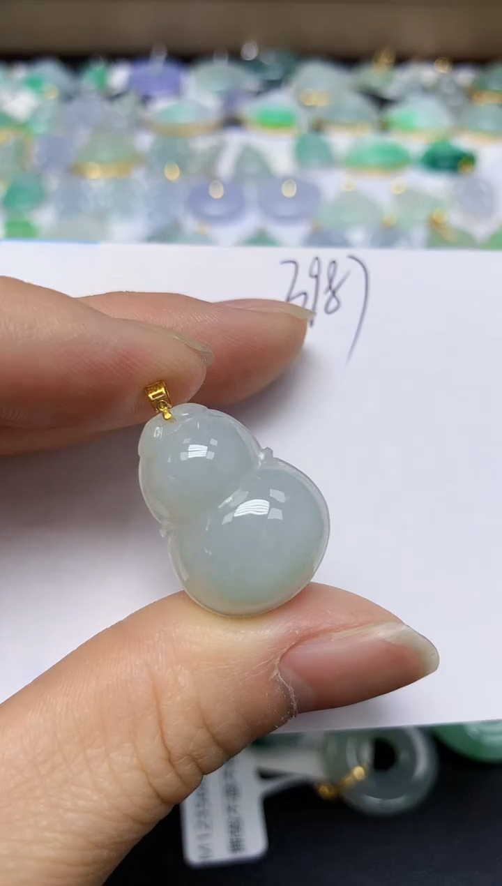 翡翠18K金镶嵌颈饰 天然翡翠A货