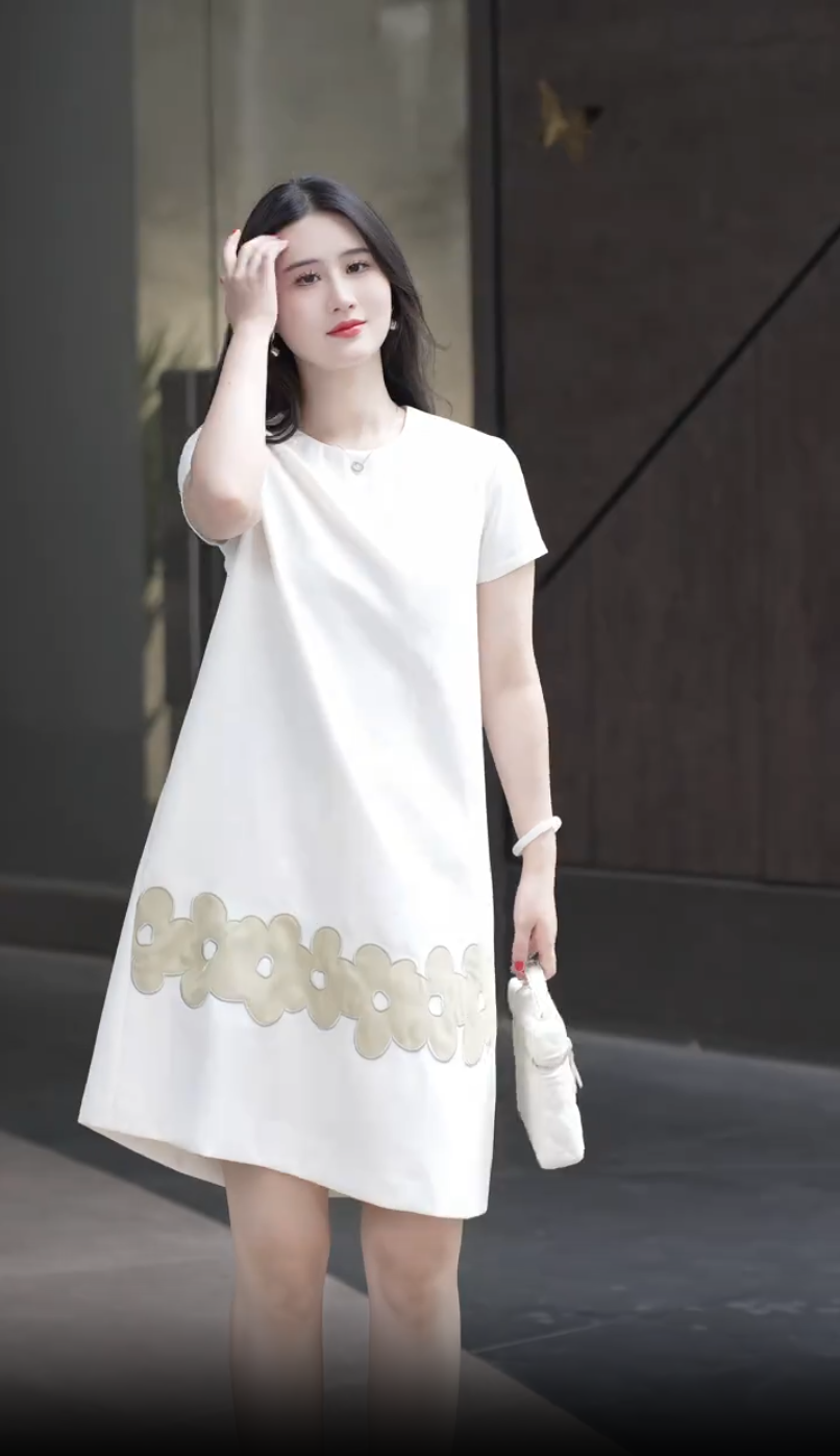 QEIIWMVIP/柒院夏季法式极简风贴布花朵休闲百搭连衣裙6827