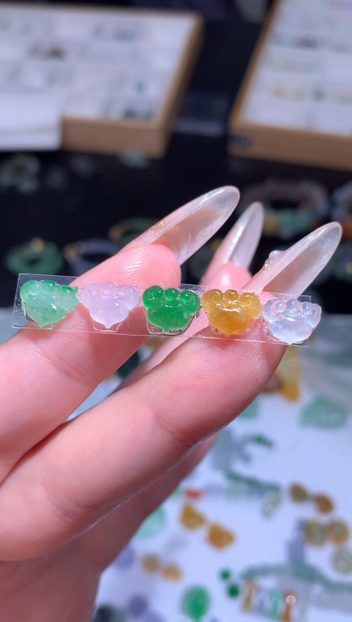 未镶嵌定制翡翠如意头