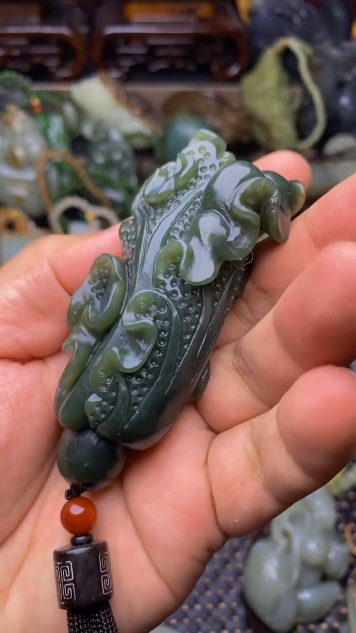 未镶嵌和田玉把件1