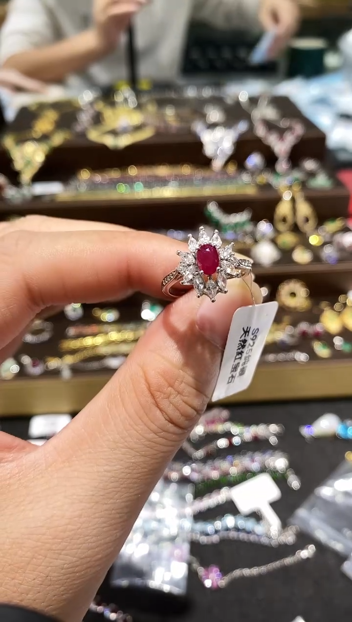【闪购商品】红宝石戒指银S925镶嵌戒指