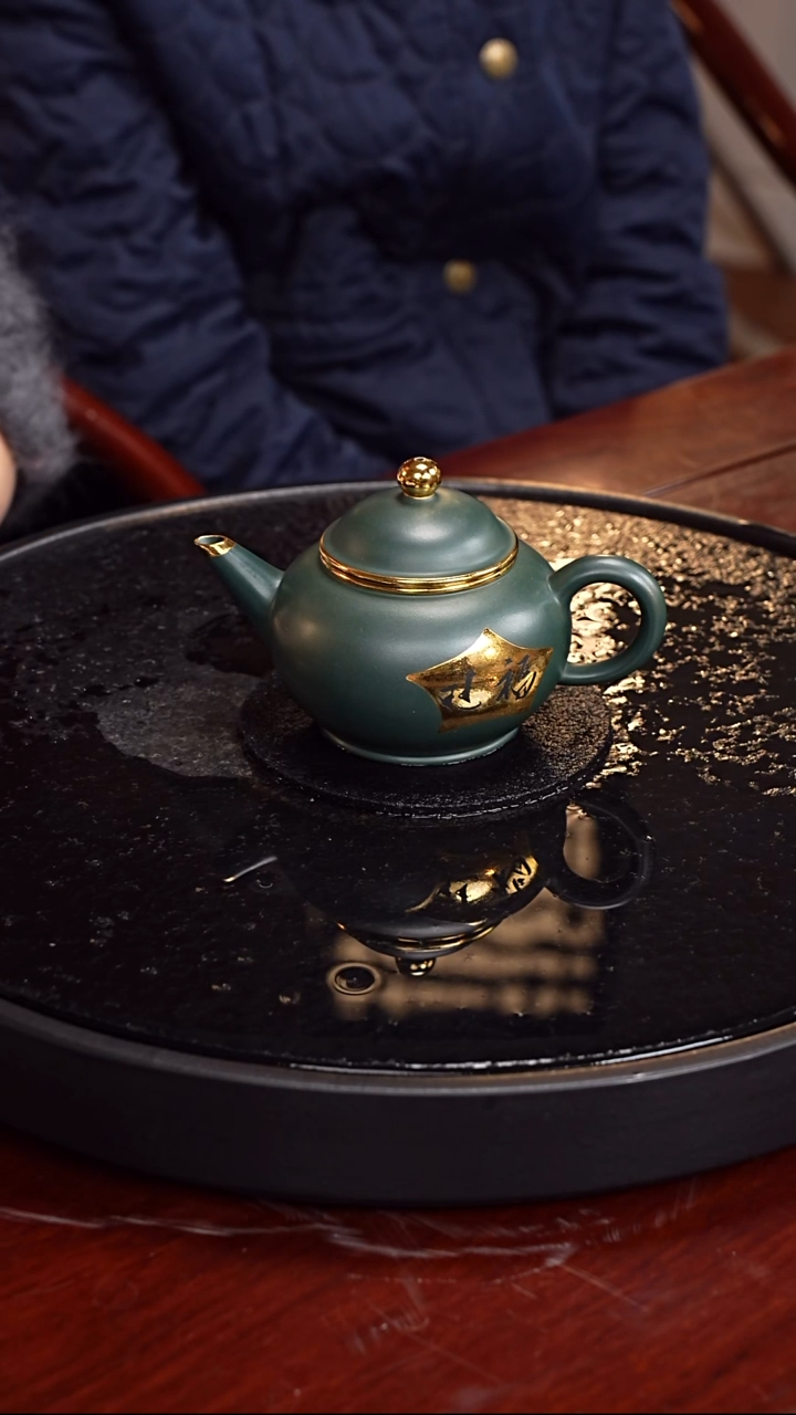 茶壶紫砂丁雪英 水平34 绿泥 280毫升