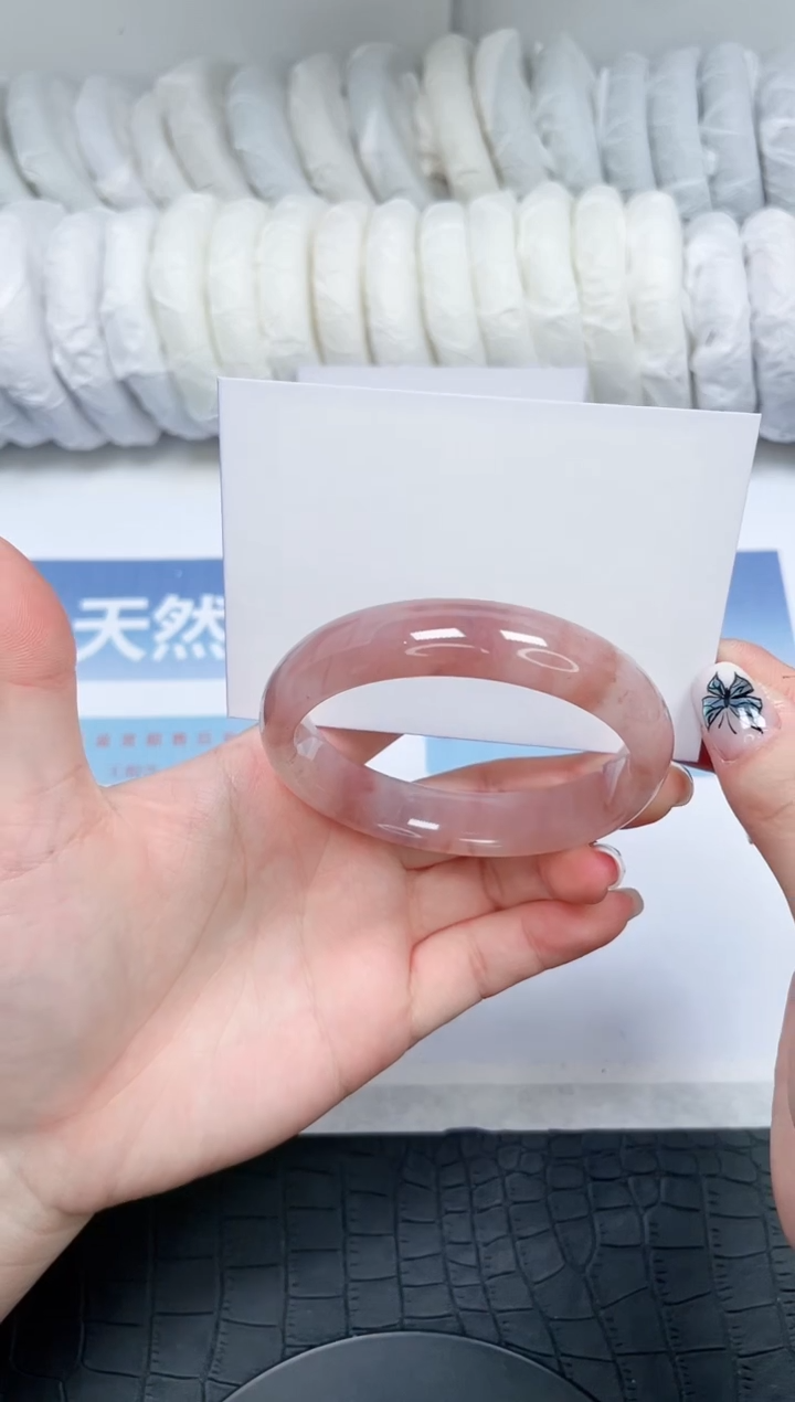 【闪购商品】石英质玉手镯未镶嵌19-56.8