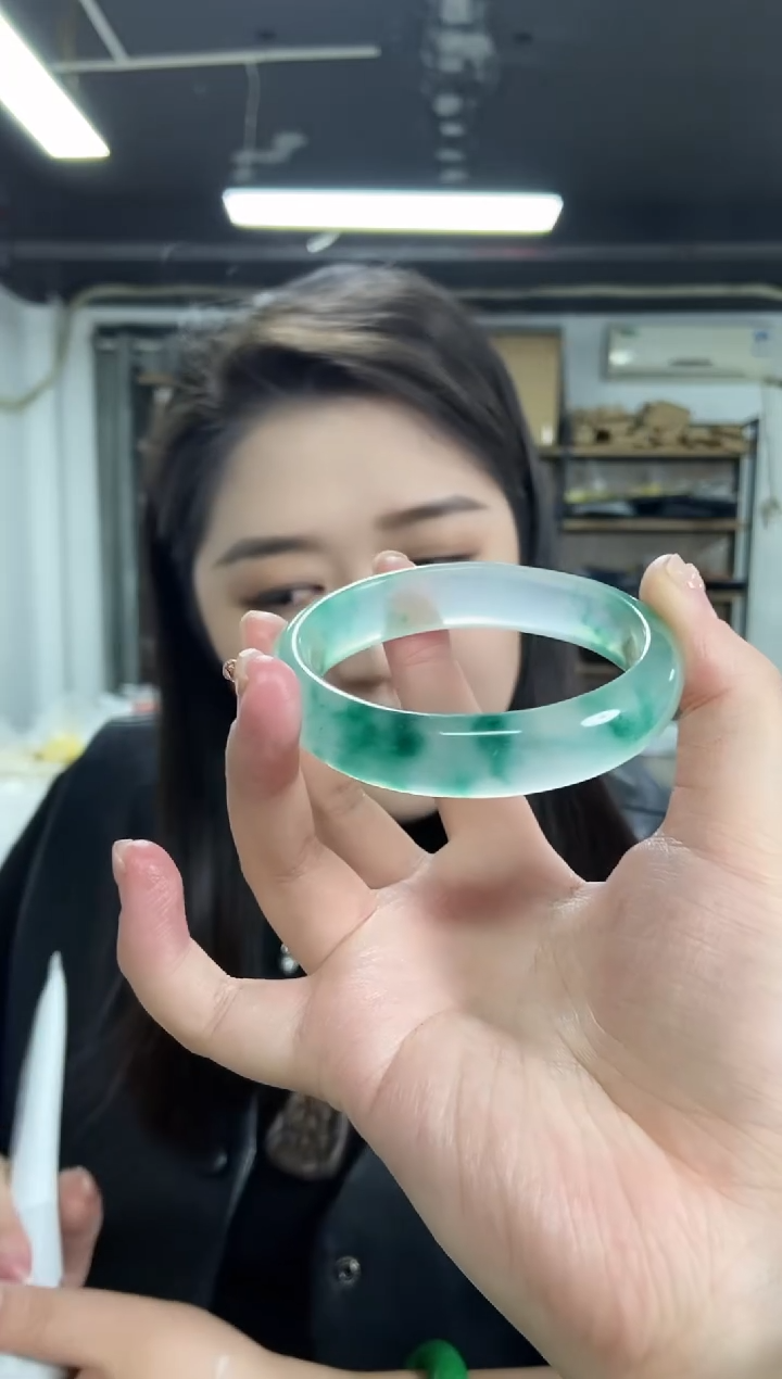 【闪购商品】石英质玉（天山翠）手镯未镶嵌54-62圈口