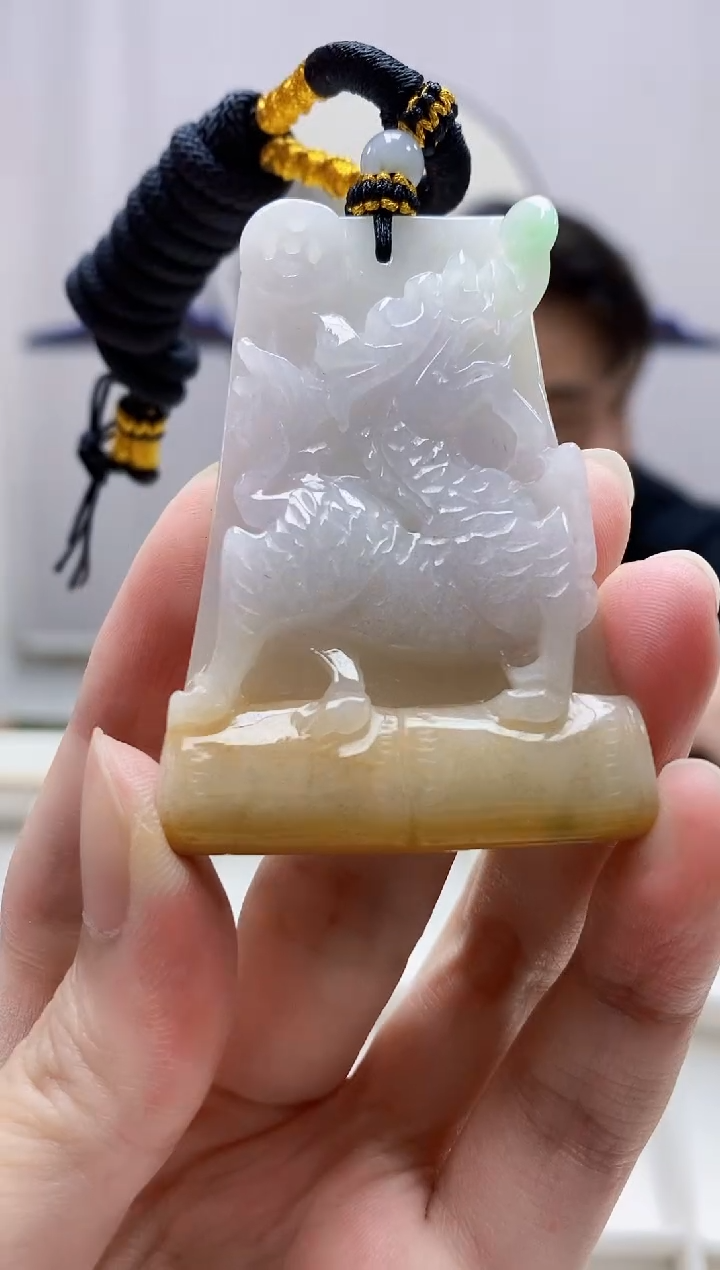定制翡翠未镶嵌5060zm-毛货挂件麒麟88
