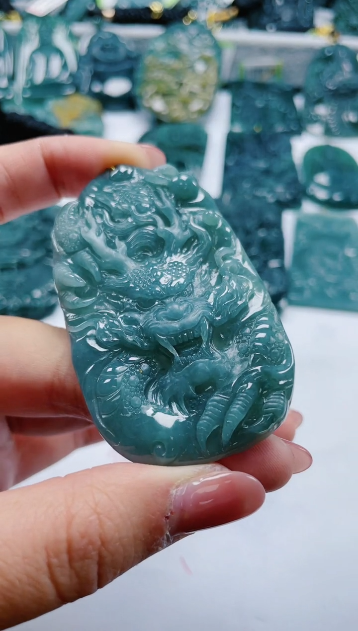 【闪购商品】翡翠颈饰未镶嵌