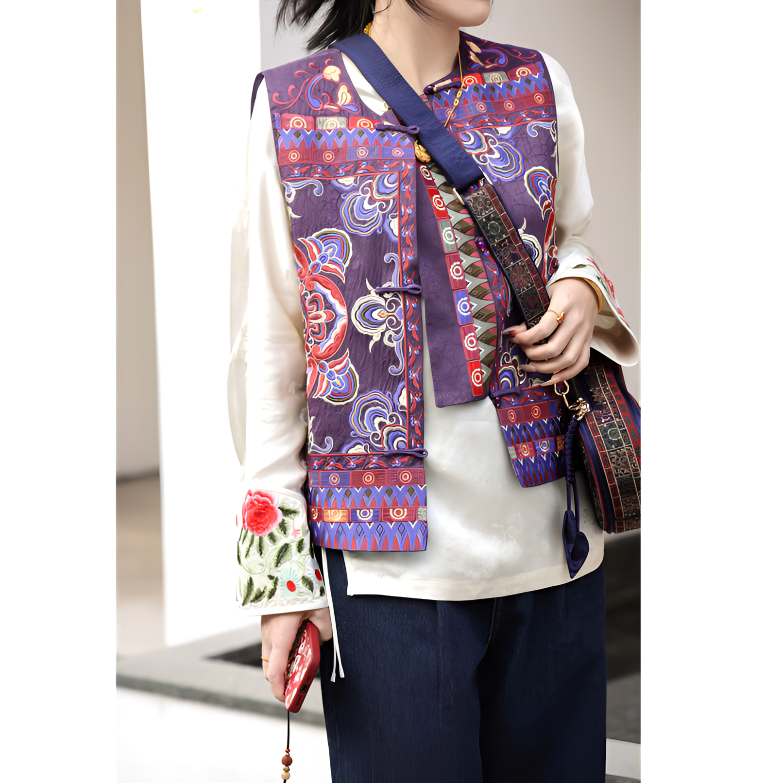 BY早春重工苗绣马甲圆领短款复古文艺民族风盘扣无袖坎肩上衣马夹