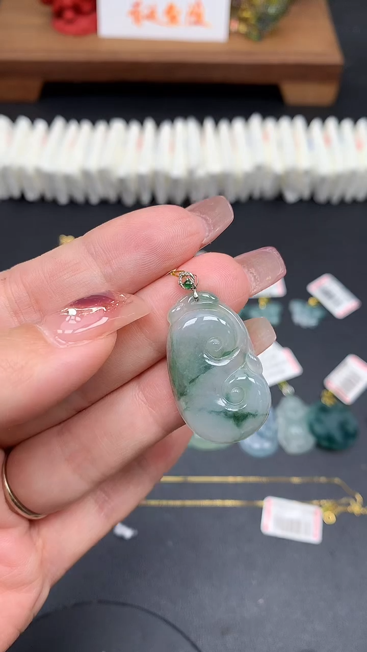 翡翠18K金镶嵌吊坠(不含链)MS186515