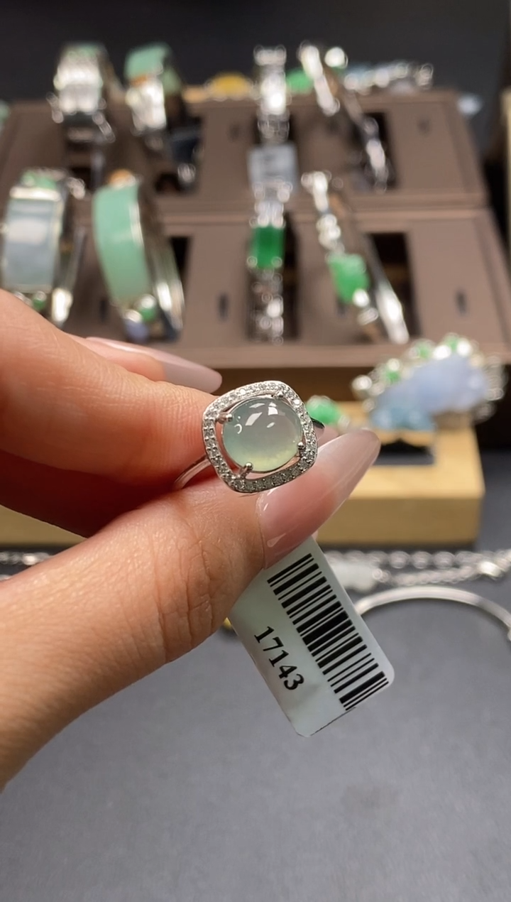 颈饰银S925镶嵌翡翠178143