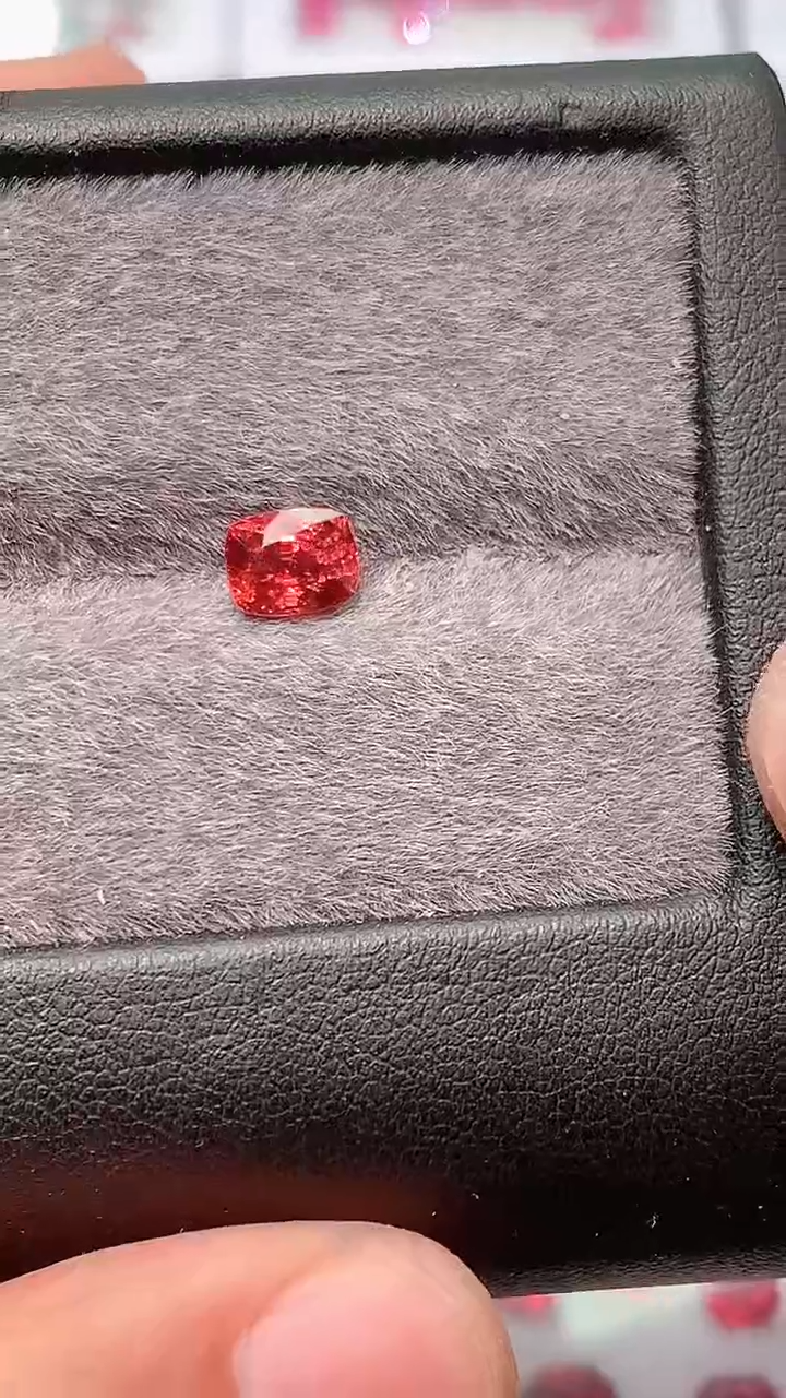 【闪购商品】尖晶石裸石未镶嵌钒尖晶1.12