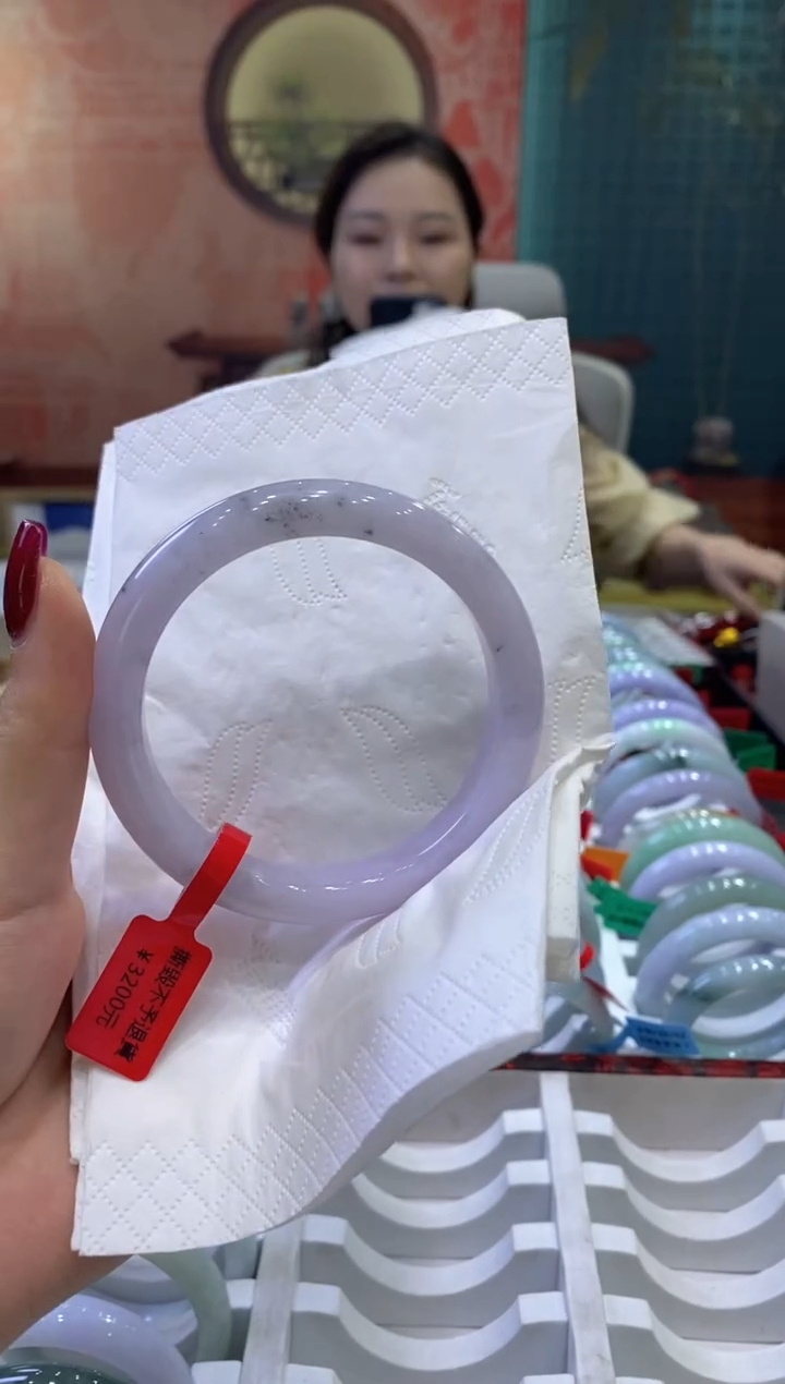 【闪购商品】翡翠手镯未镶嵌多人00617