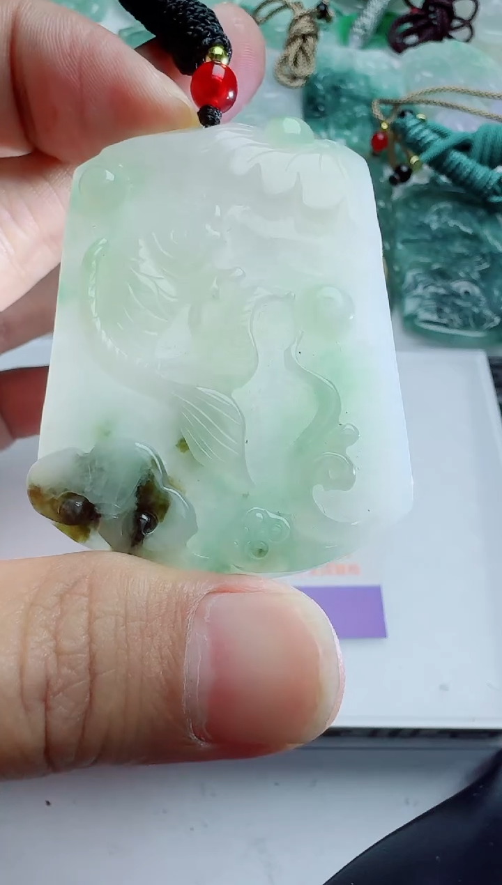 【闪购商品】翡翠吊坠(不含链)未镶嵌1