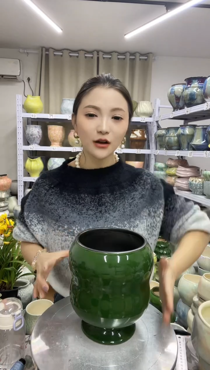 12.9【花盆链接】  高 ：19 口：13