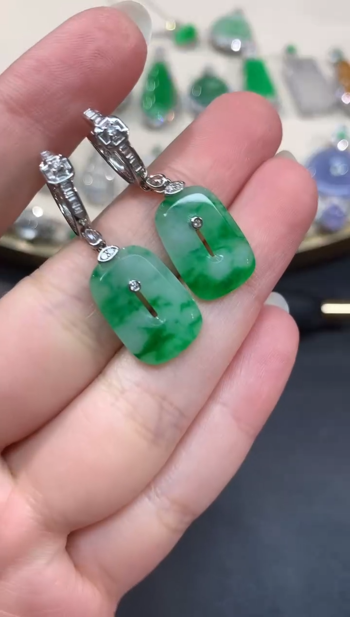 【闪购商品】翡翠耳饰18K金镶嵌Q193|13800