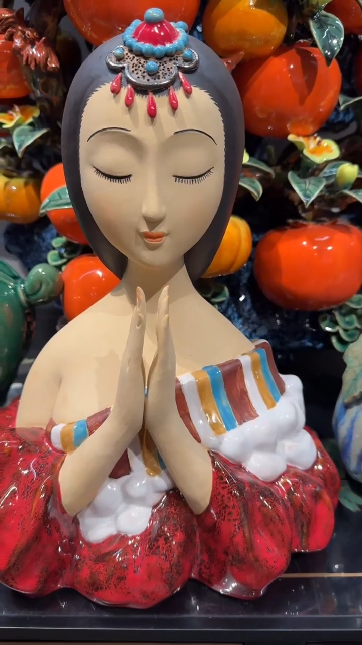 陶瓷夕**舟卓玛一件