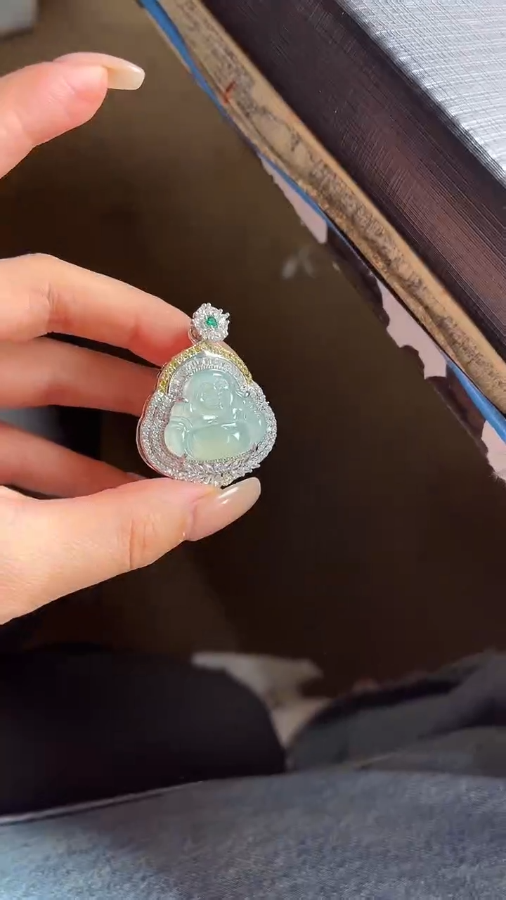 【闪购商品】翡翠颈饰未镶嵌100636183