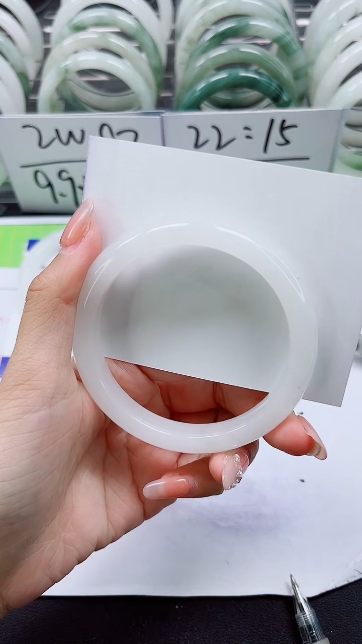 【闪购商品】石英质玉手镯未镶嵌A101-59/60