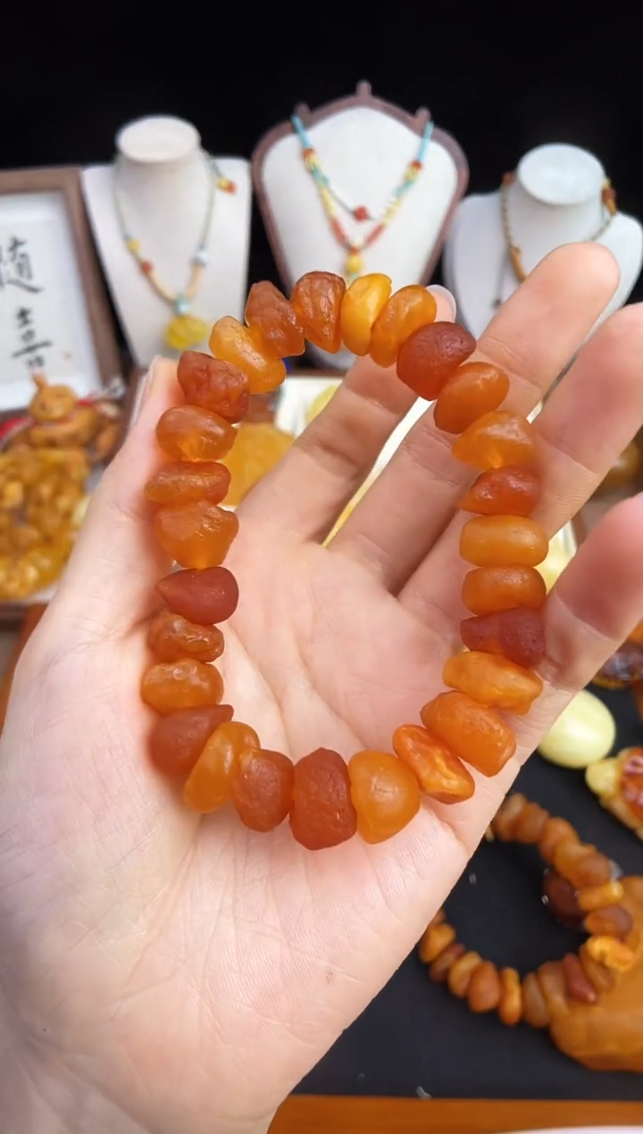未镶嵌琥珀珠宝奇石姐****性柒月