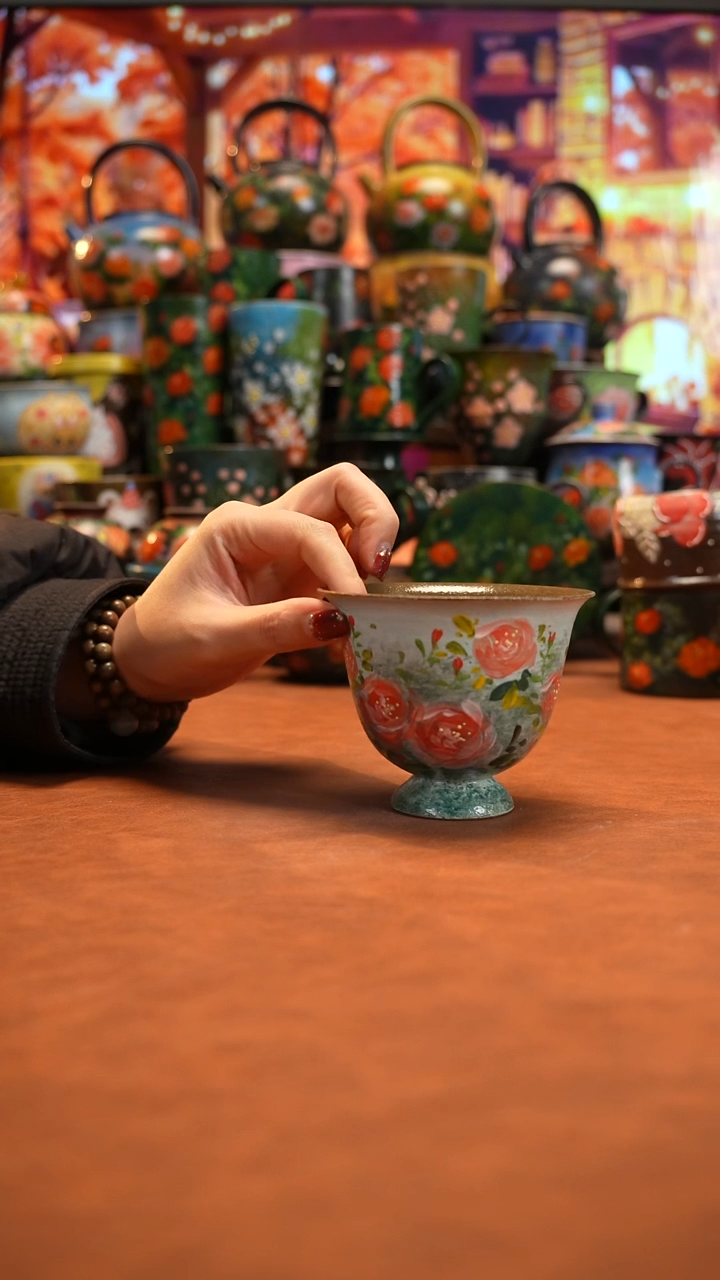 油画    釉下彩   杯子