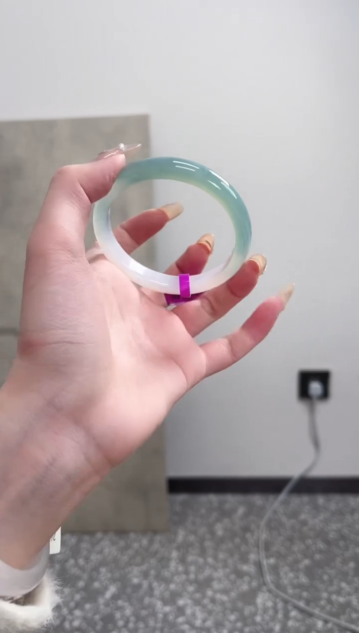 【闪购商品】玛瑙/玉髓手镯未镶嵌58圈 需要包容