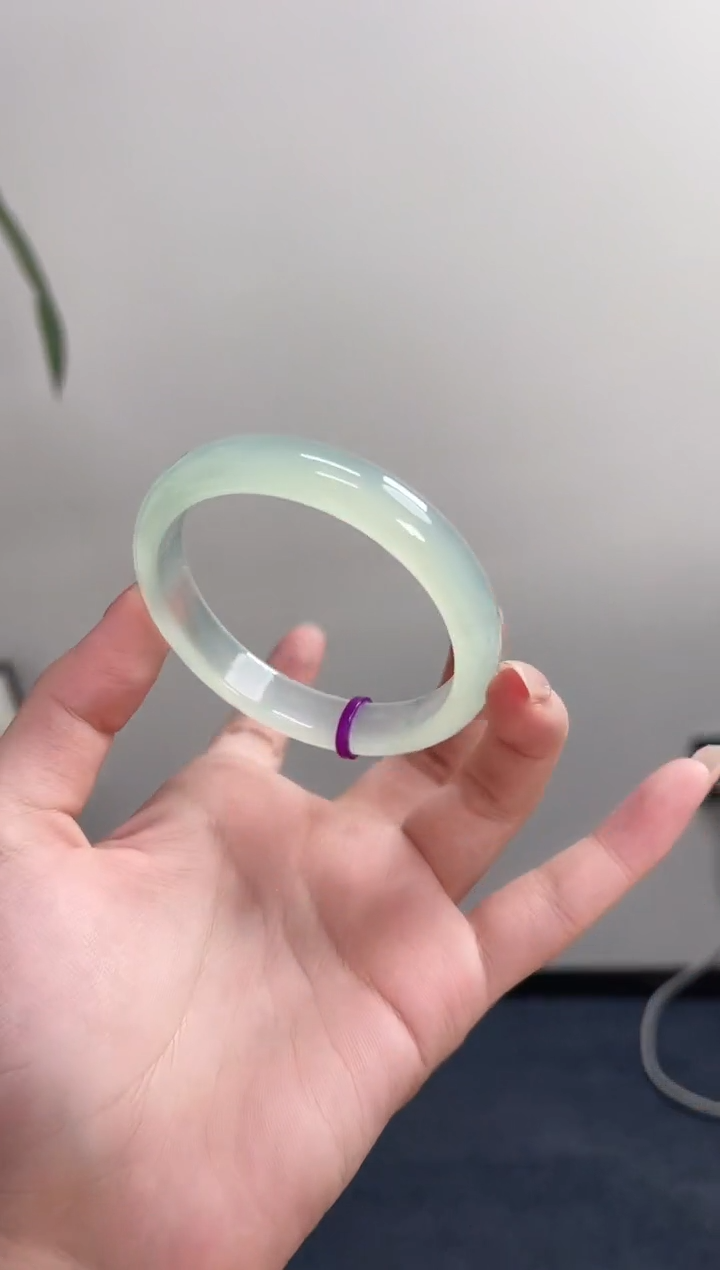 玛瑙/玉髓手镯未镶嵌56圈 需要包容