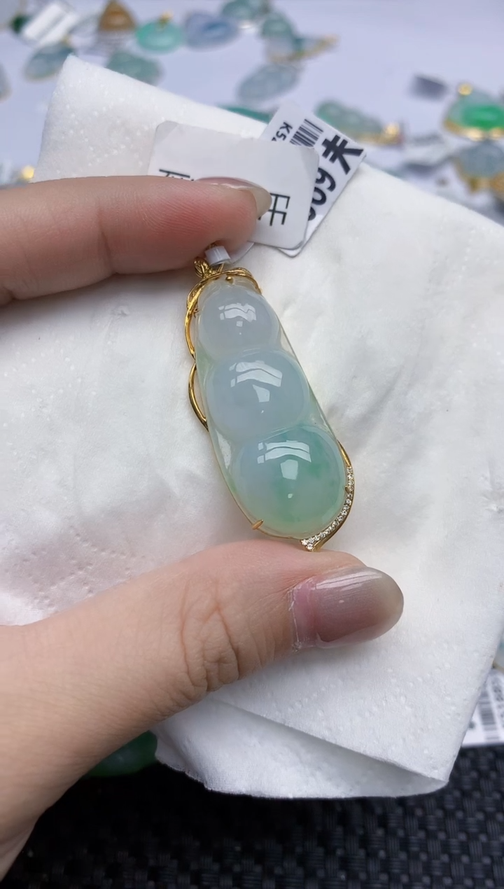 【闪购商品】翡翠颈饰18K金镶嵌天然翡翠A货
