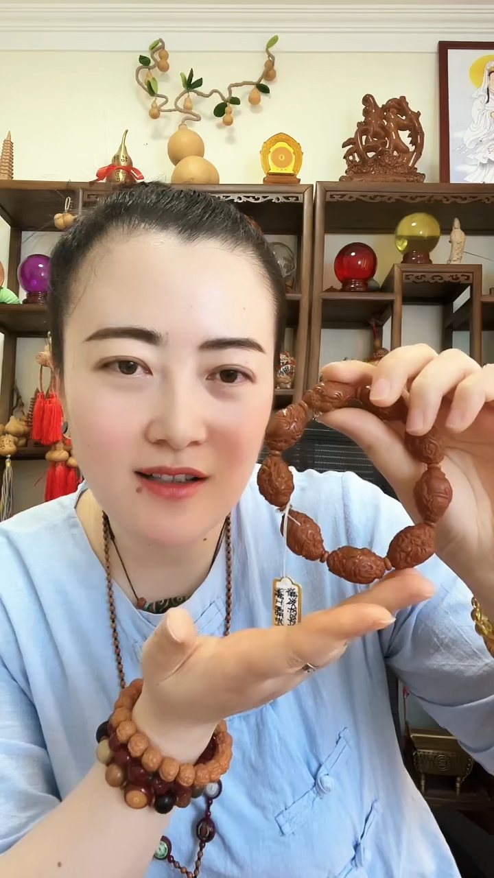 风**动橄榄核米老爷 风吹云动