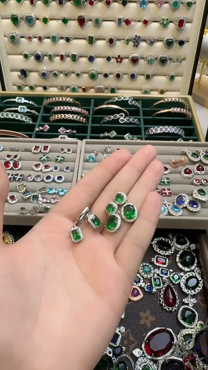 未镶嵌透辉石耳饰A****7透辉石耳饰