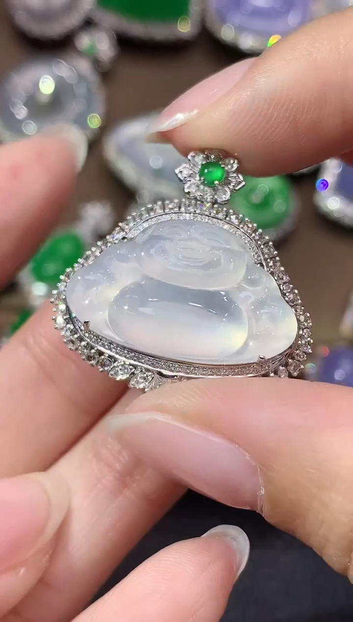 吊坠(不含链)18K金镶嵌翡翠C41