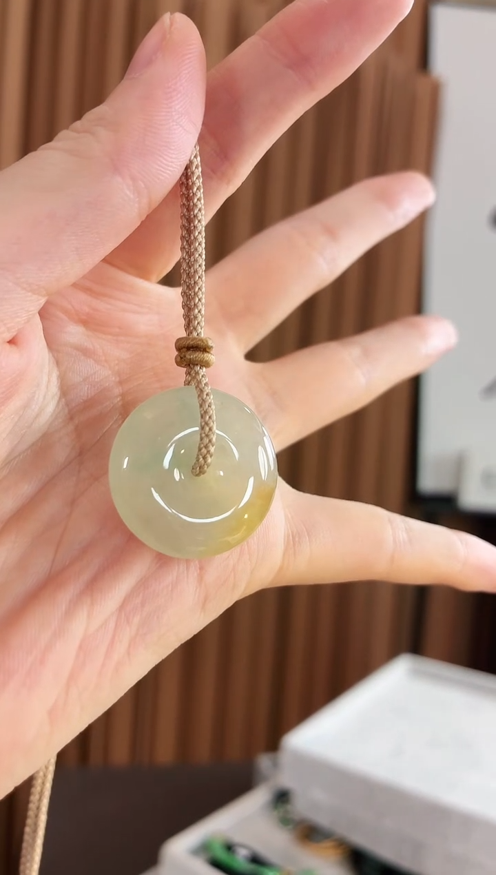 颈饰未镶嵌翡翠吊坠