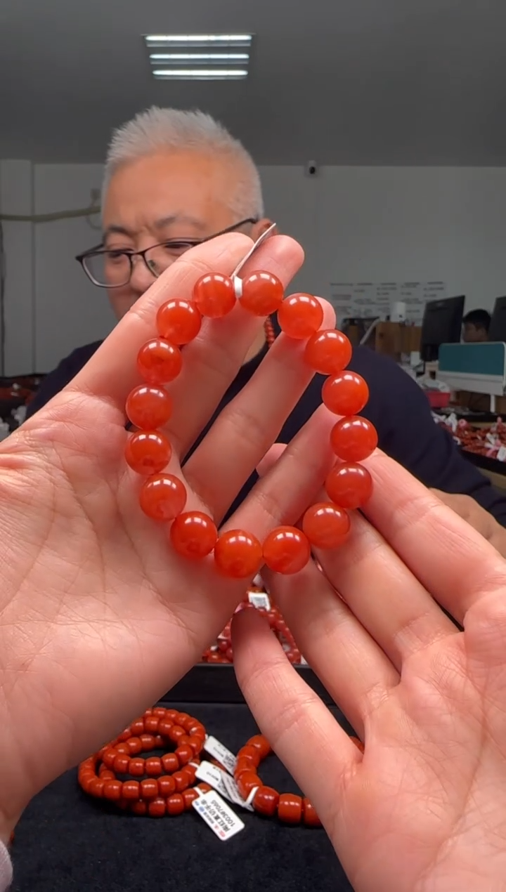 【闪购商品】南红玛瑙12mm保山手串圆珠未镶嵌多样性发一件