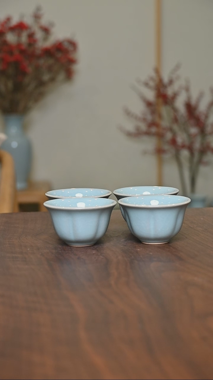 【闪购商品】其他微瑕天青釉朱家汝窑款葵口杯4只