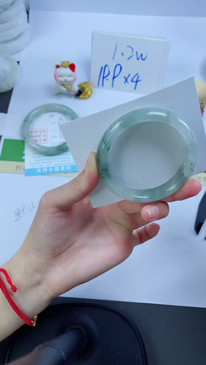 【闪购商品】石英质玉手镯未镶嵌678-55.2