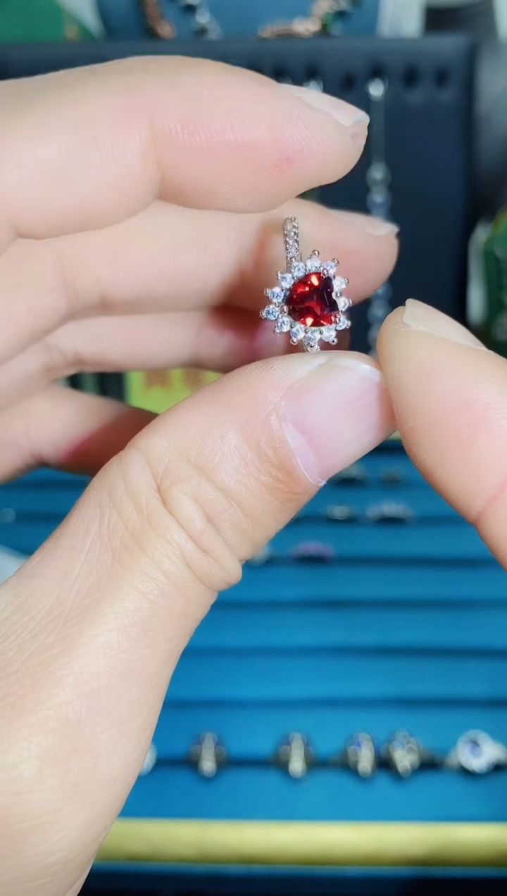 【闪购商品】石榴石戒指银S925镶嵌1121