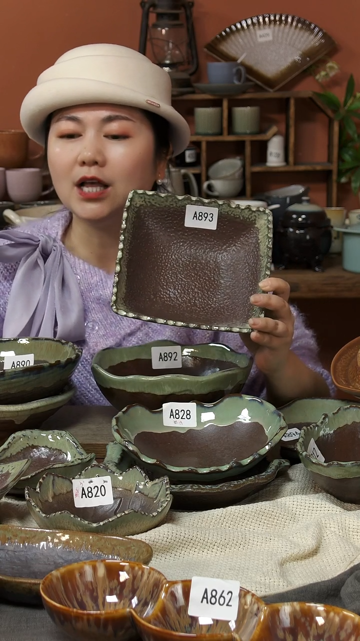 陶瓷A893 一只红泥窑变绿复古粗陶方碗18.5*6.5微瑕