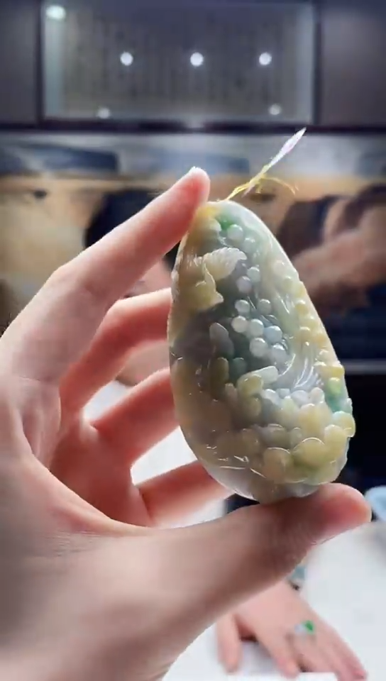 翡翠未镶嵌吊坠(不含链)106