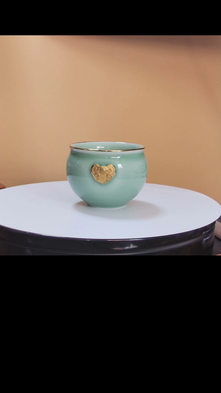 【闪购商品】金如意图案梅子青陶瓷主人杯