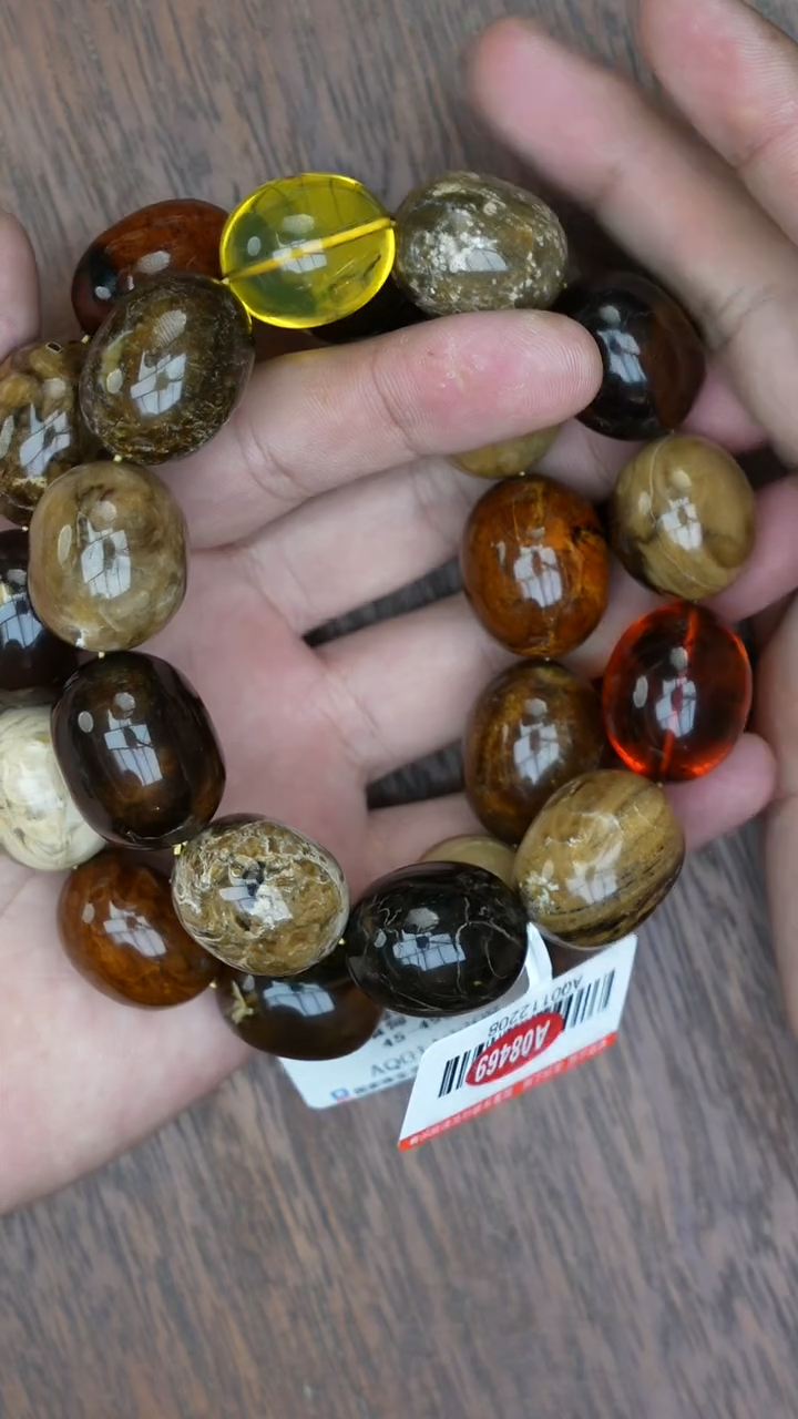 【闪购商品】琥珀裸石未镶嵌缅甸溶洞手串微瑕多样性发其一