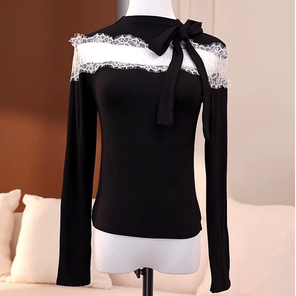 2025秋冬新款温柔风蕾丝拼接女高级感洋气百搭长袖修身绒衫-A755