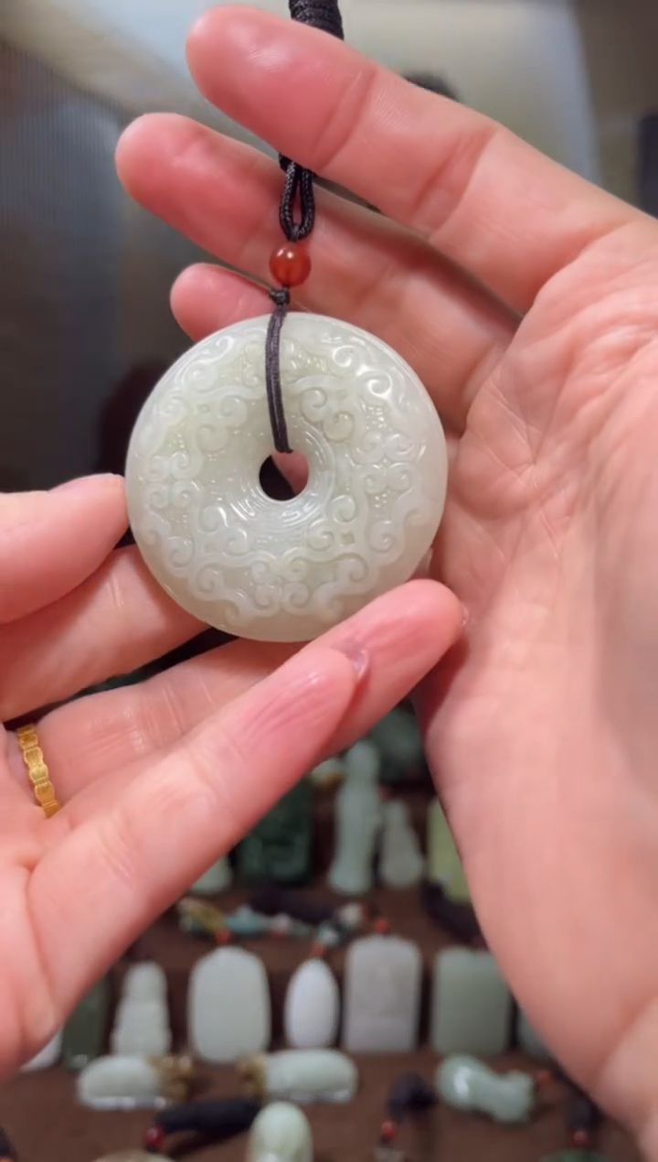 颈饰未镶嵌和田玉·