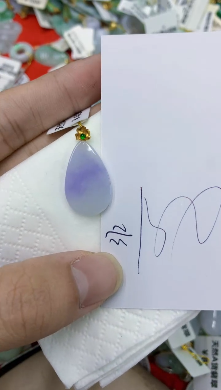 颈饰18K金镶嵌翡翠11111111111
