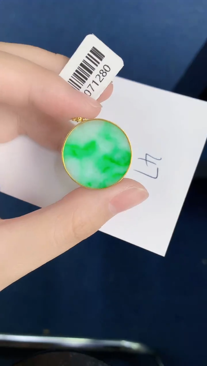 【闪购商品】翡翠颈饰18K金镶嵌000000000