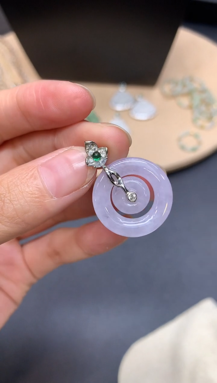 【闪购商品】翡翠吊坠(不含链)银S925镶嵌子母扣【多样性发其一】